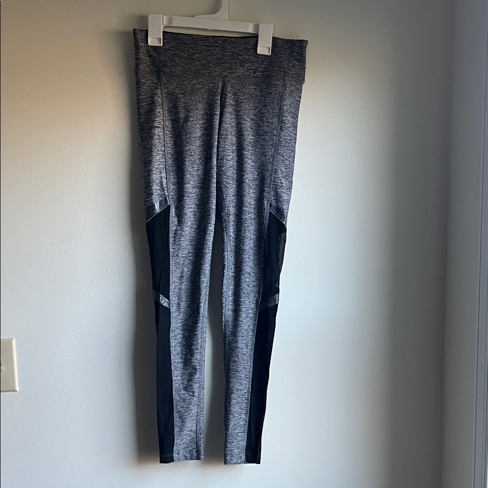 PINK Victoria's Secret Heather Gray and Black Athletic Leggings
